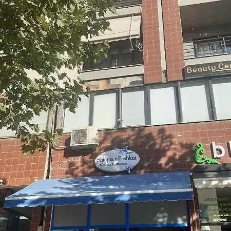 Sweet 3 - تيرانا